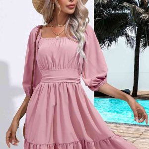 Vierkante halslijn jurk met ruches