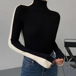 Tweezijdig gebreide trui met lange mouwen in twee kleuren