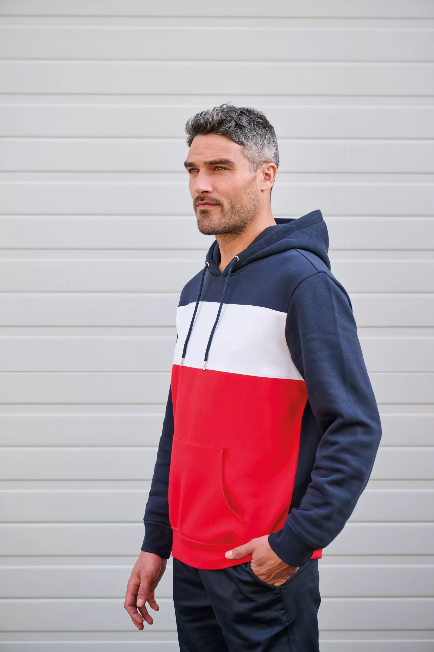 K4016 – Unisex hoodie gestreept driekleurig - Afbeelding 8