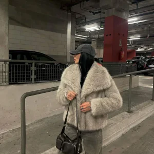 Daintee jas van imitatiebont