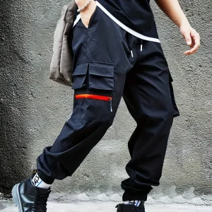 Comfortabele en stijlvolle lange broek met meerdere zakken